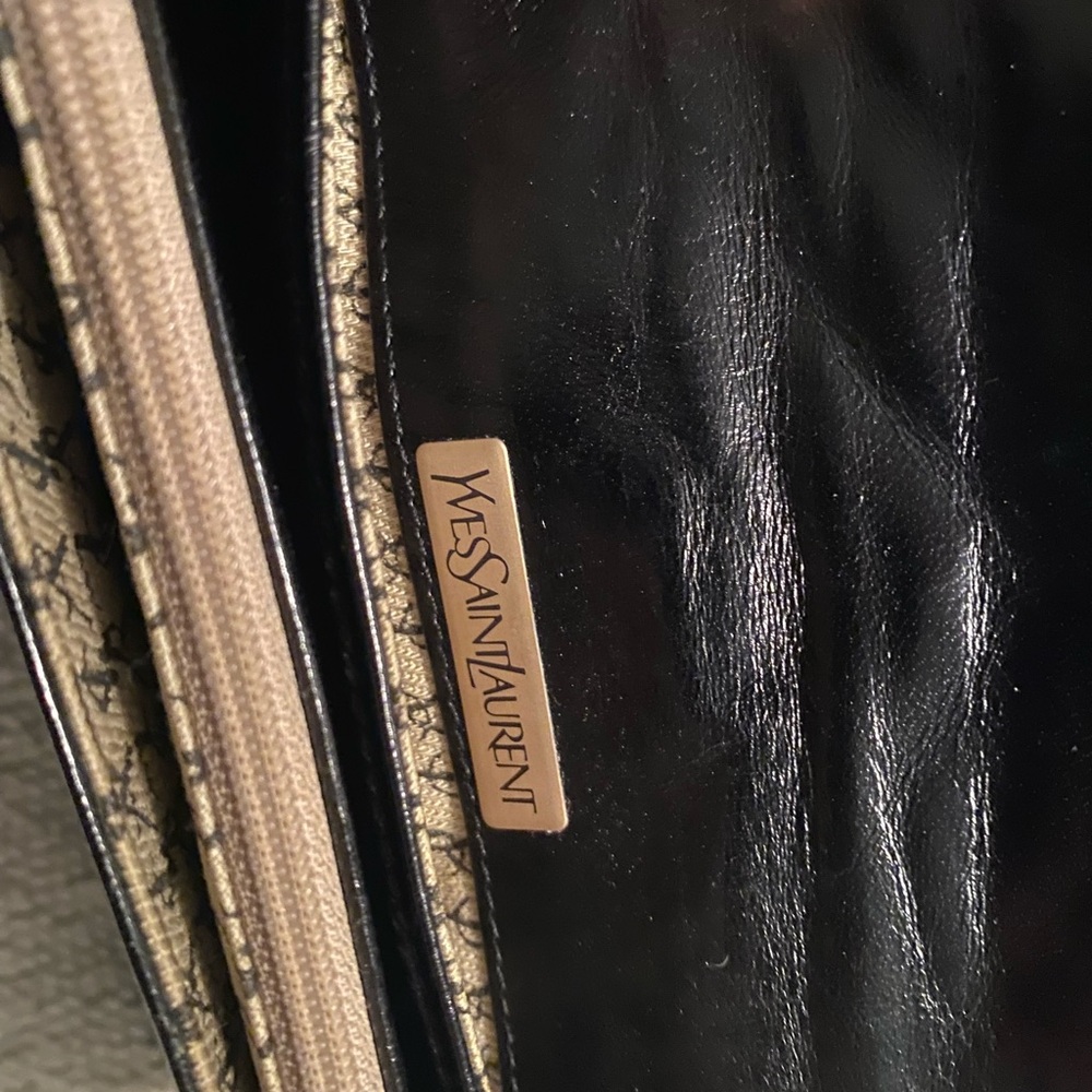 Yves Saint Laurent Black Leather Chevron Pouch Envelope Clutch - Picture 4 of 16